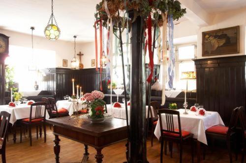 Weisses Ross Hotel 3*